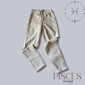 Hollister Curvy High-Rise Mom Jeans – 00R | Cream Denim